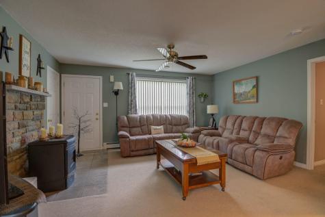 117 Skeetfield Road Oxford ME 04270