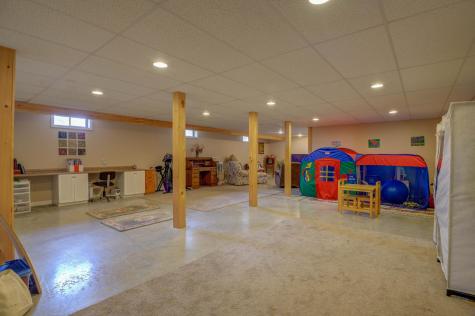 117 Skeetfield Road Oxford ME 04270