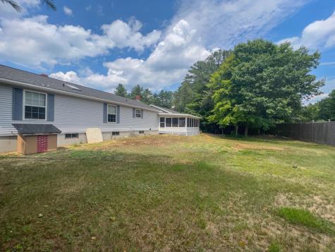 117 Skeetfield Road Oxford ME 04270
