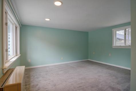117 Skeetfield Road Oxford ME 04270