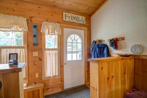 117 Skeetfield Road Oxford ME 04270