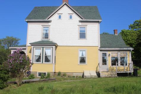 11 Hawkes Avenue Eastport ME 04631