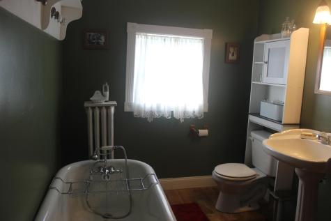 11 Hawkes Avenue Eastport ME 04631