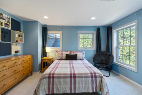 1 Belvedere Drive Falmouth ME 04105