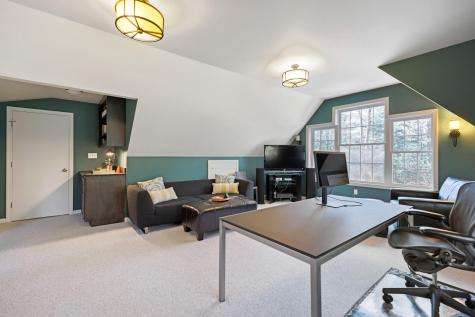 1 Belvedere Drive Falmouth ME 04105