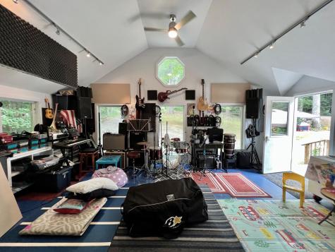 47 Hillside Avenue Falmouth ME 04105