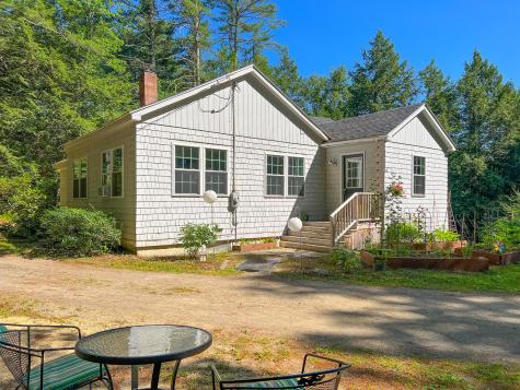 47 Hillside Avenue Falmouth ME 04105