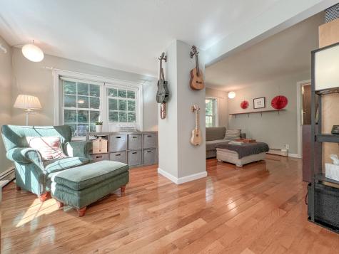 47 Hillside Avenue Falmouth ME 04105