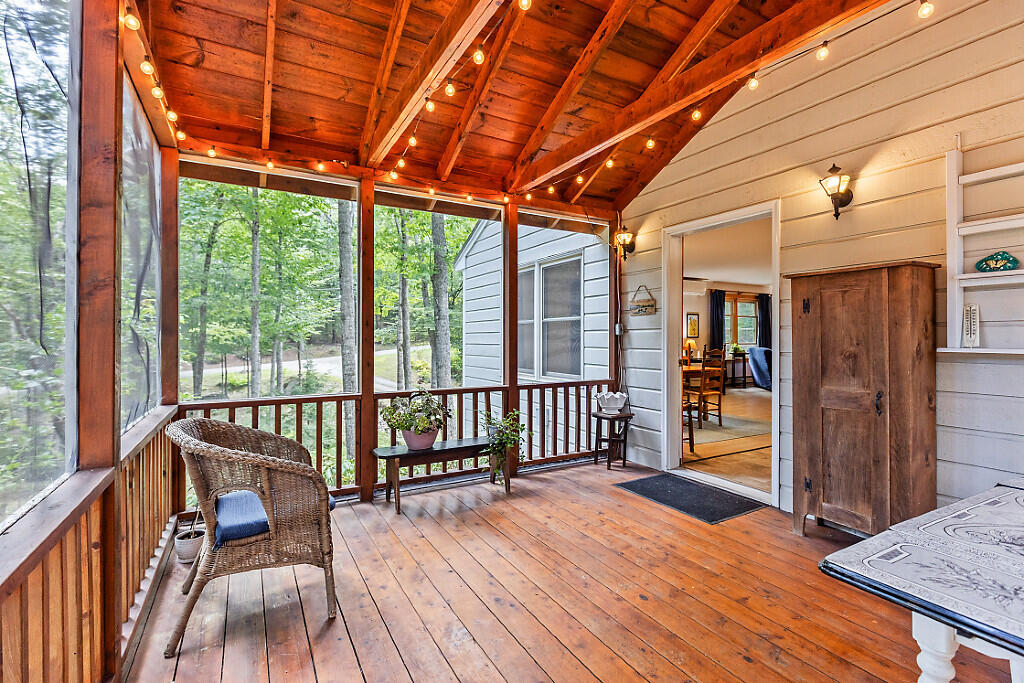 9 Tracy Cove Circle Rome ME 04963