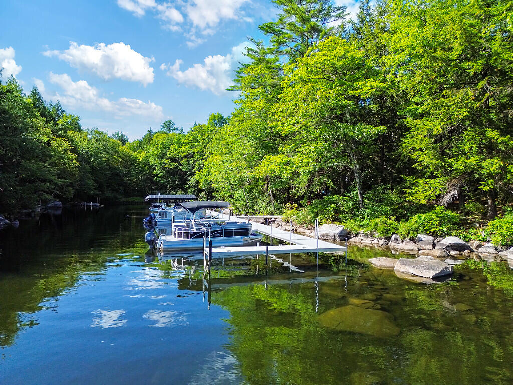 9 Tracy Cove Circle Rome ME 04963