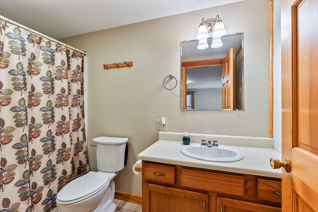 9 Tracy Cove Circle Rome ME 04963