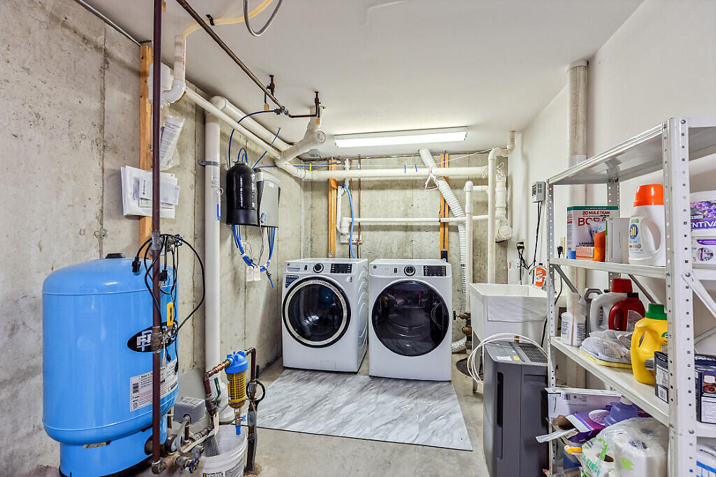 9 Tracy Cove Circle Rome ME 04963