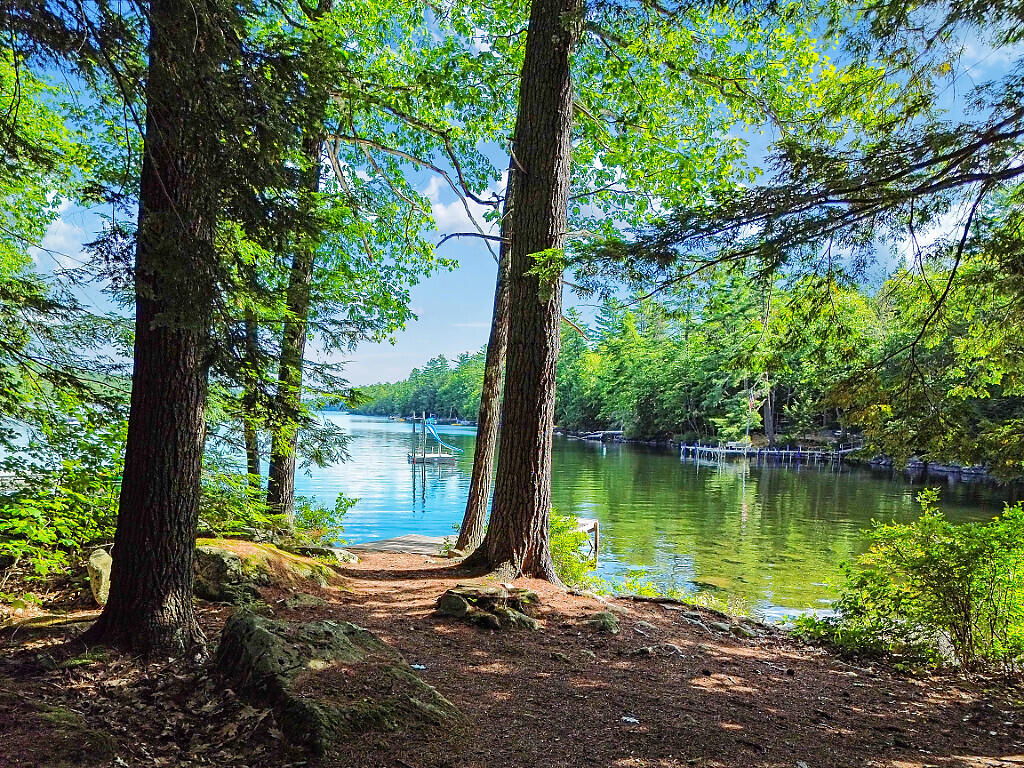 9 Tracy Cove Circle Rome ME 04963