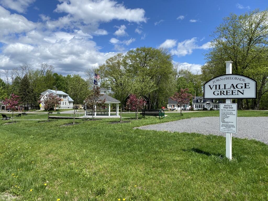 9 Tracy Cove Circle Rome ME 04963