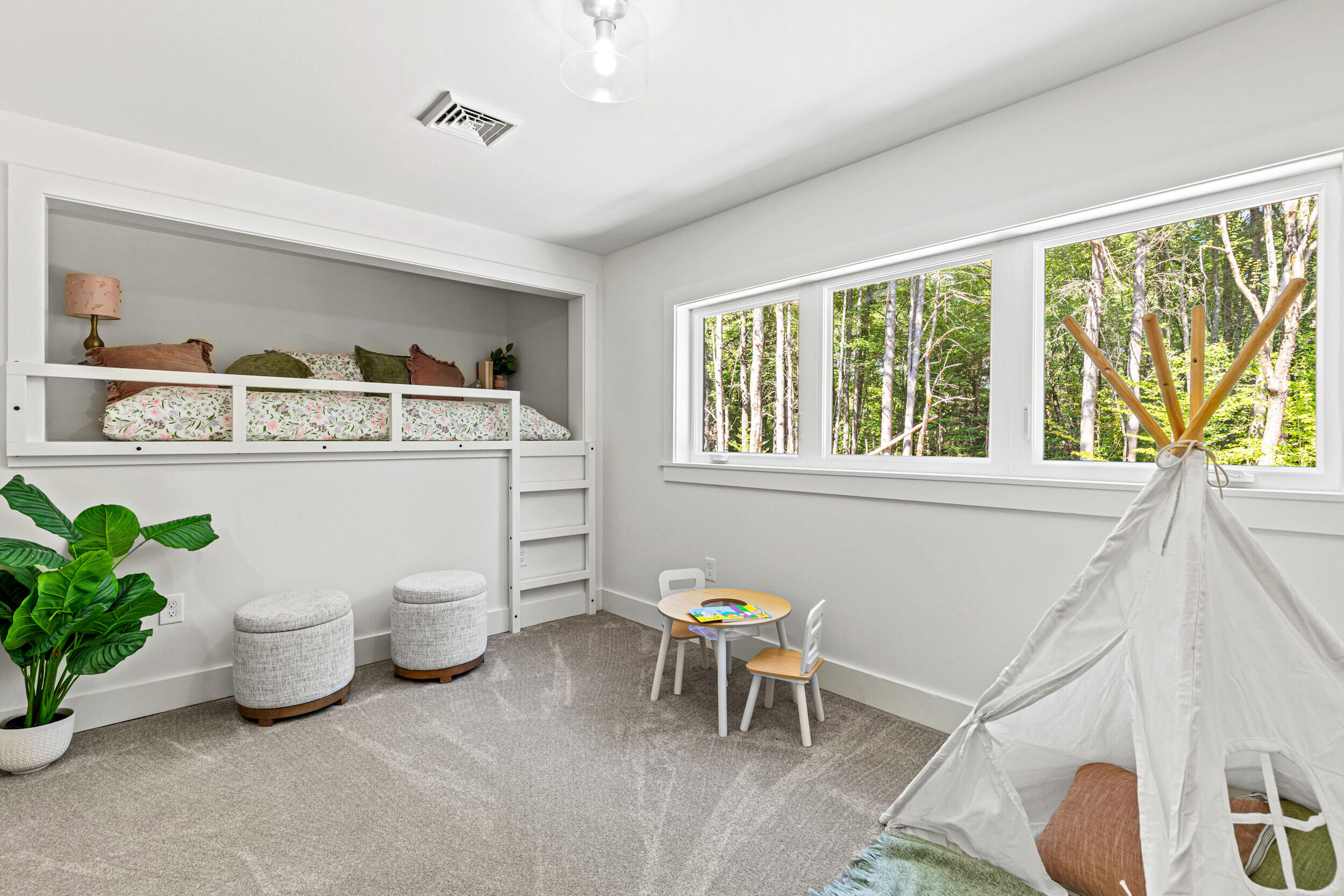 415 Richville Road Standish ME 04084