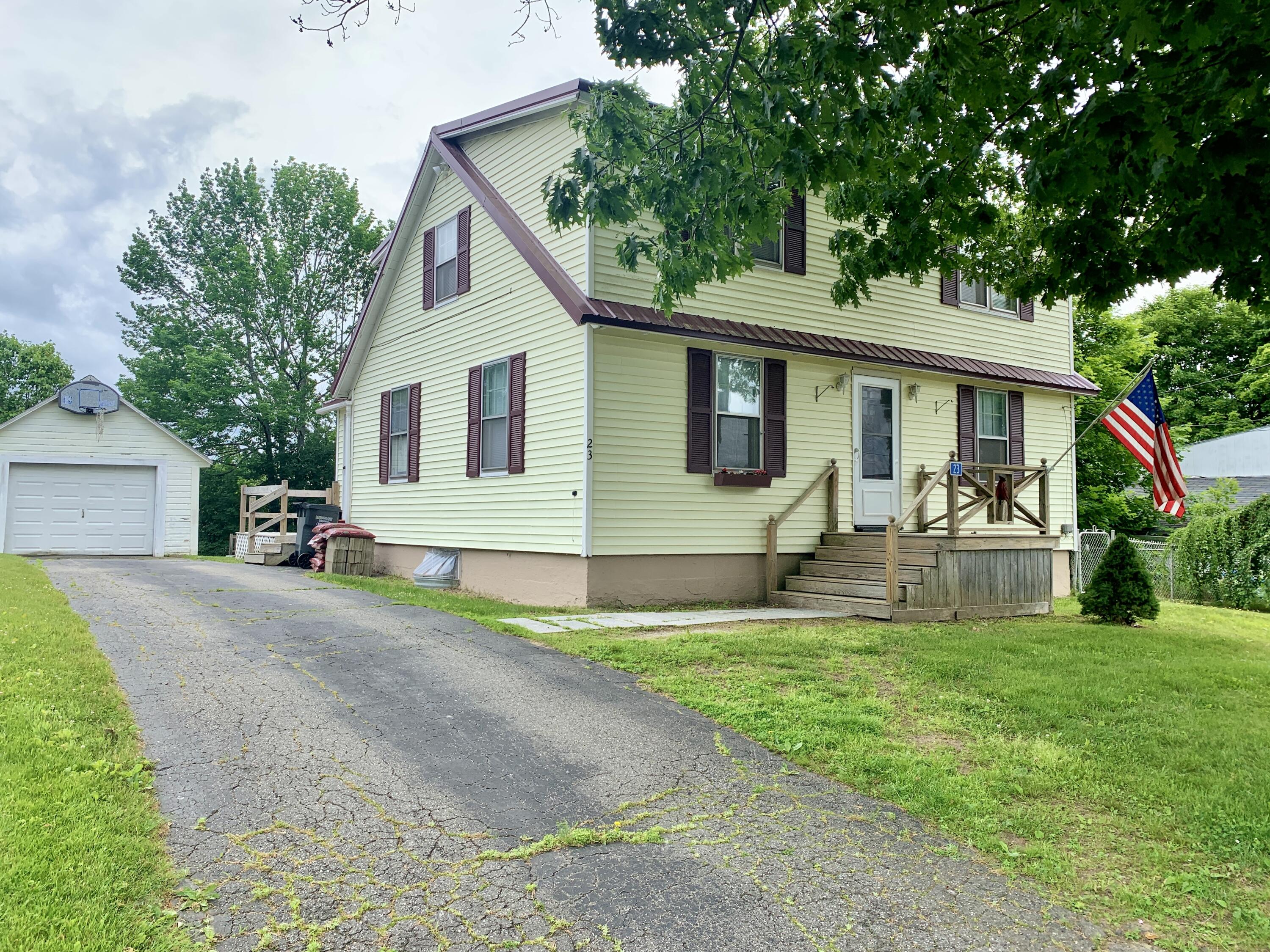 23 Pond Street Bucksport ME 04416