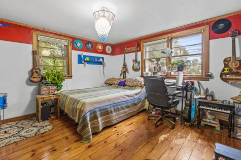 153 Shaker Road Gray ME 04039