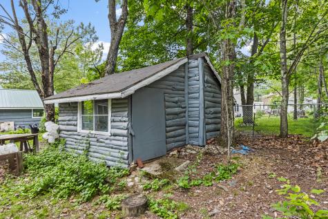 153 Shaker Road Gray ME 04039
