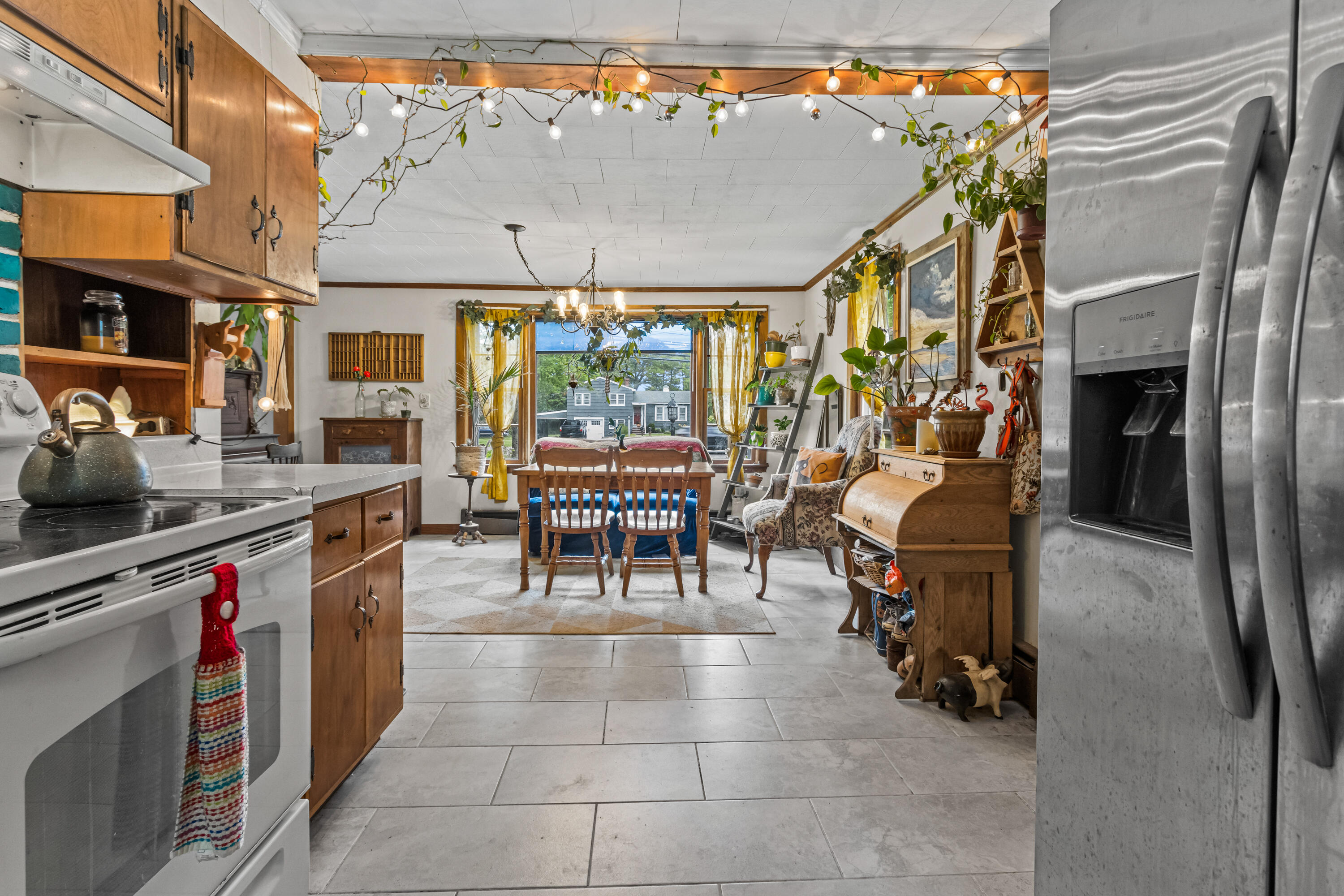 153 Shaker Road Gray ME 04039