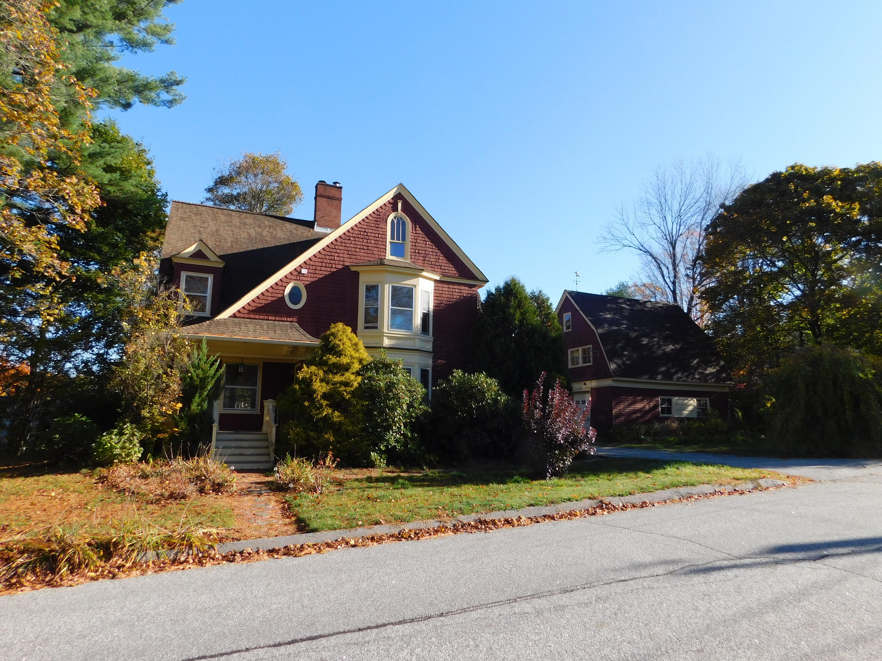 18 Monroe Street Auburn ME 04210