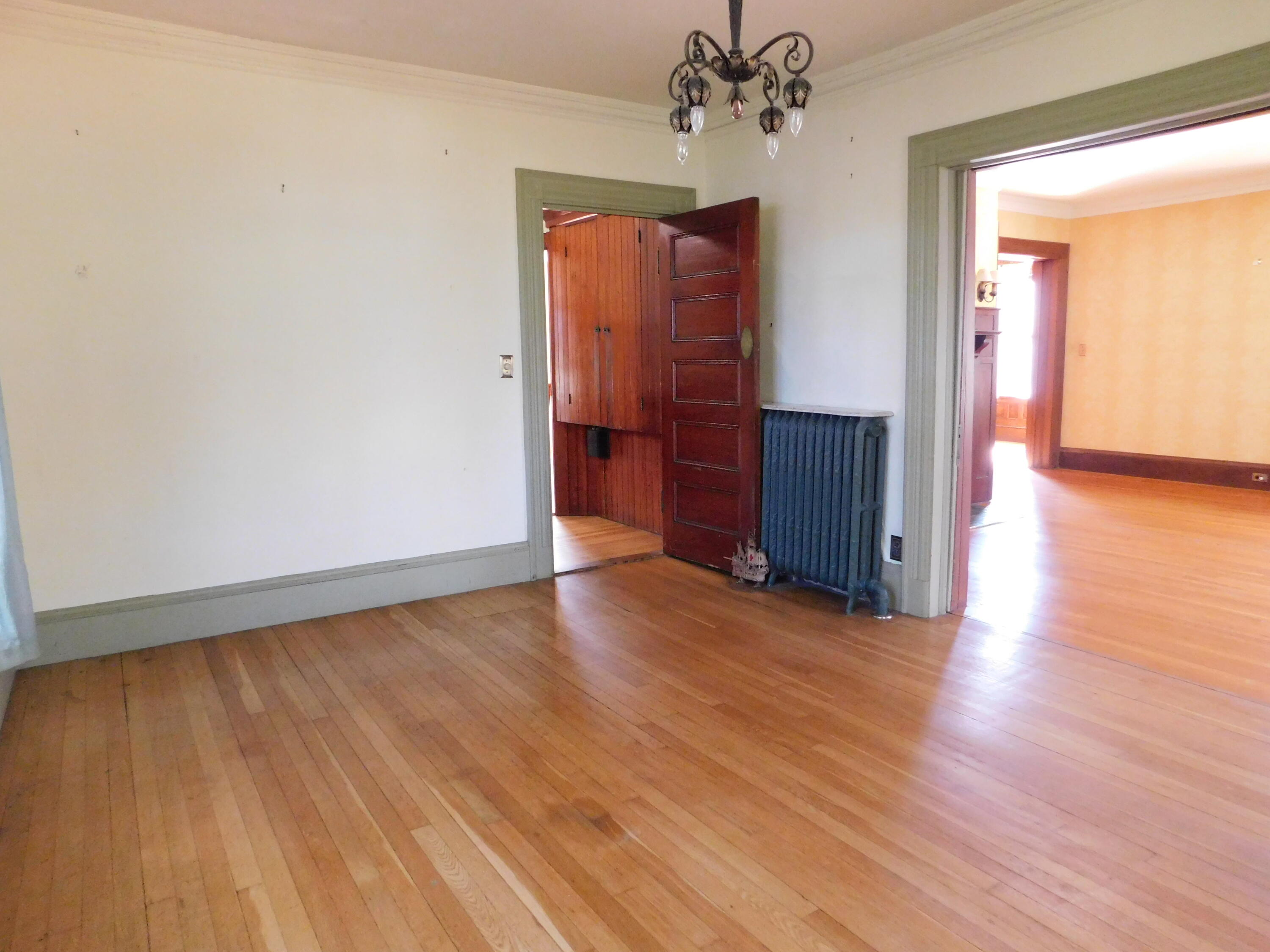 18 Monroe Street Auburn ME 04210