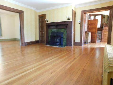 18 Monroe Street Auburn ME 04210