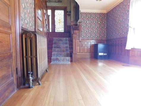 18 Monroe Street Auburn ME 04210