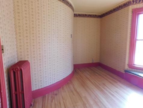 18 Monroe Street Auburn ME 04210