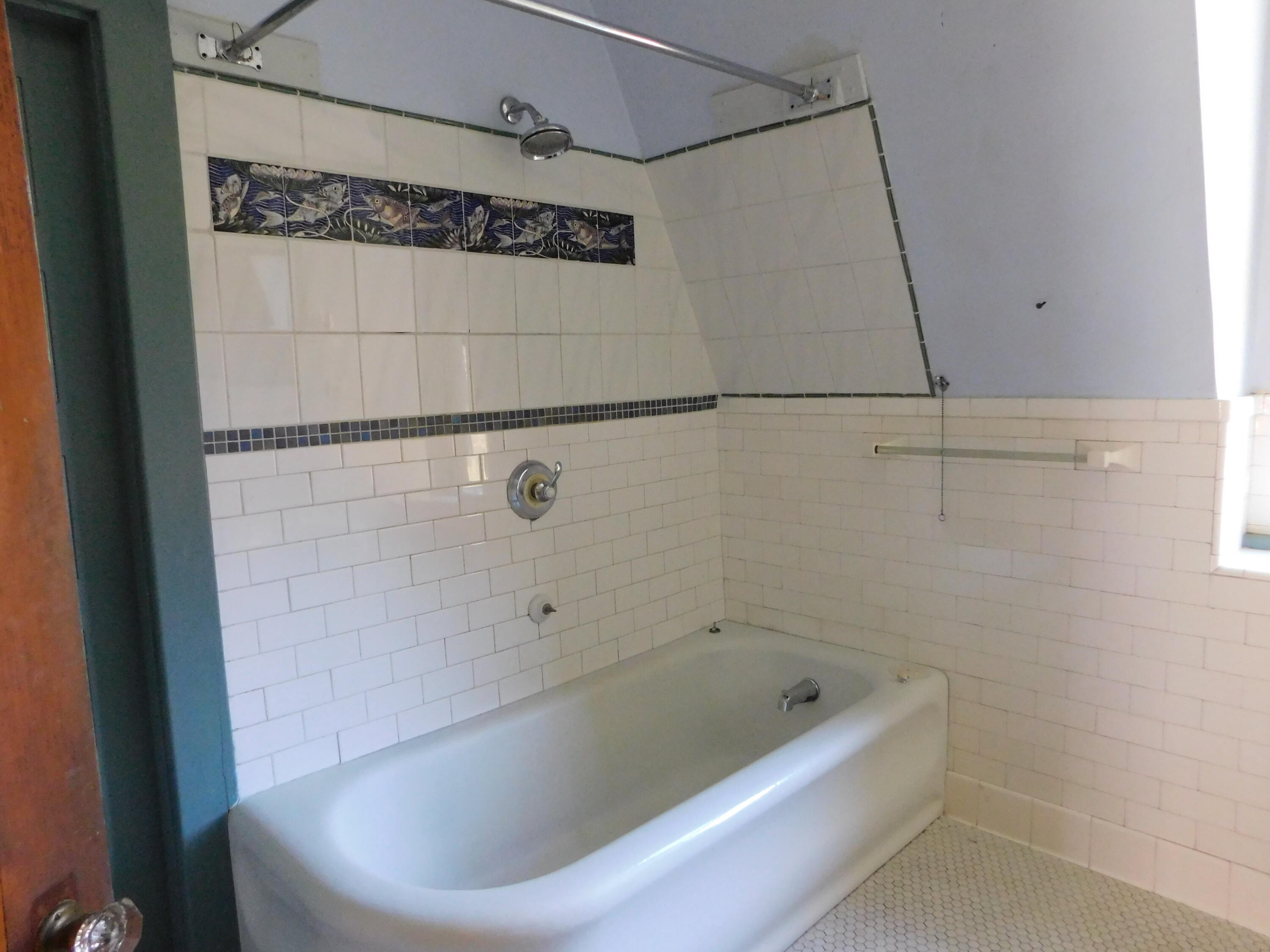 18 Monroe Street Auburn ME 04210