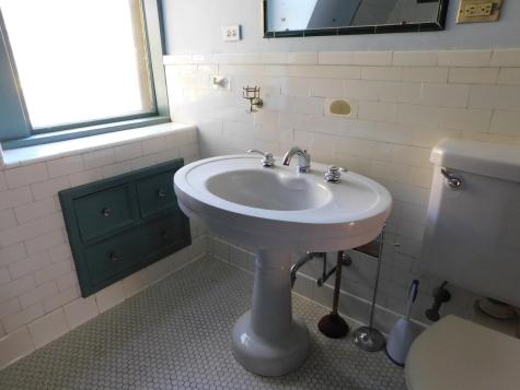 18 Monroe Street Auburn ME 04210