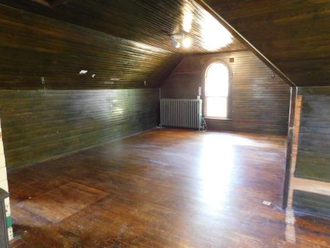 18 Monroe Street Auburn ME 04210