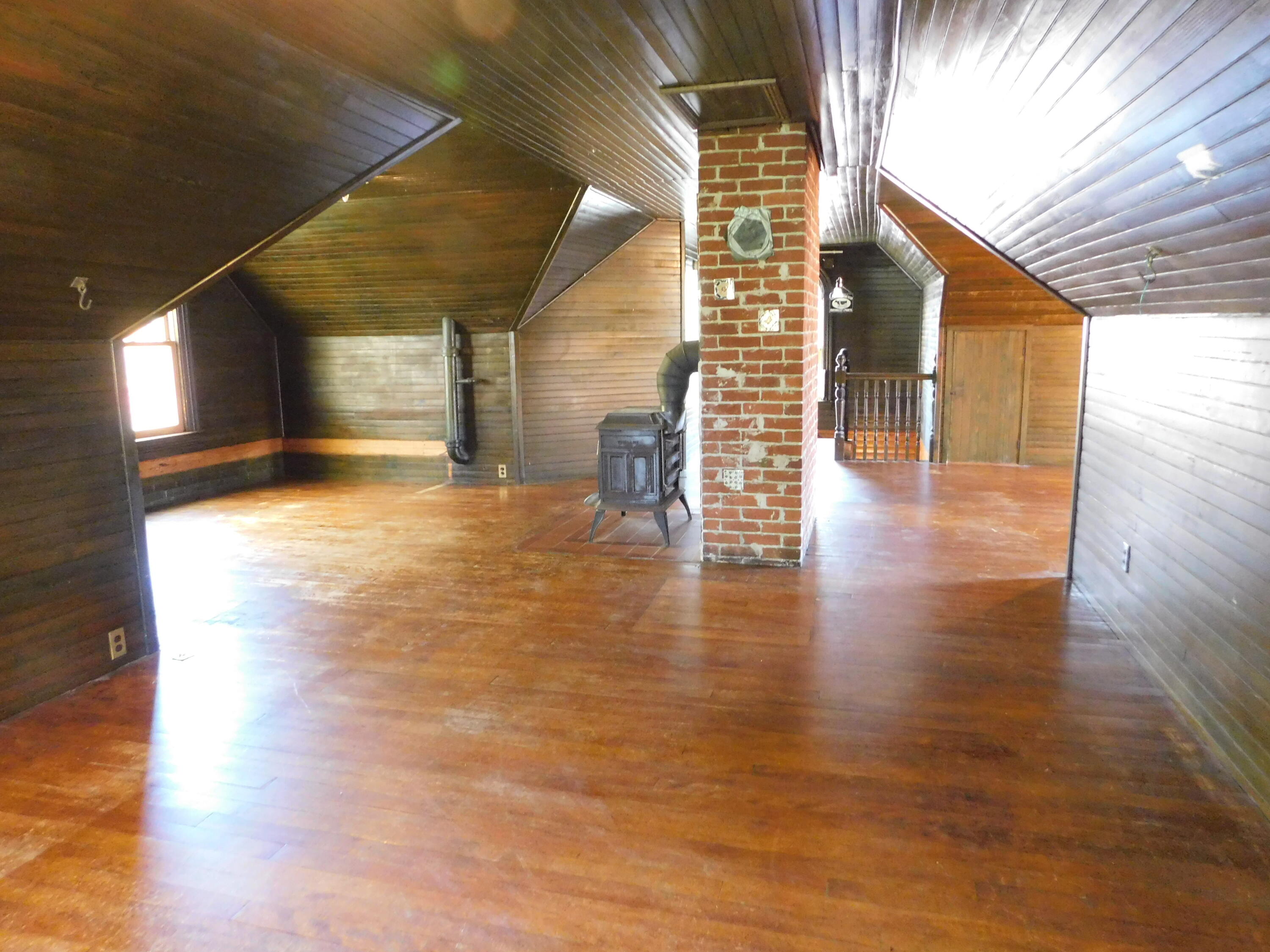 18 Monroe Street Auburn ME 04210