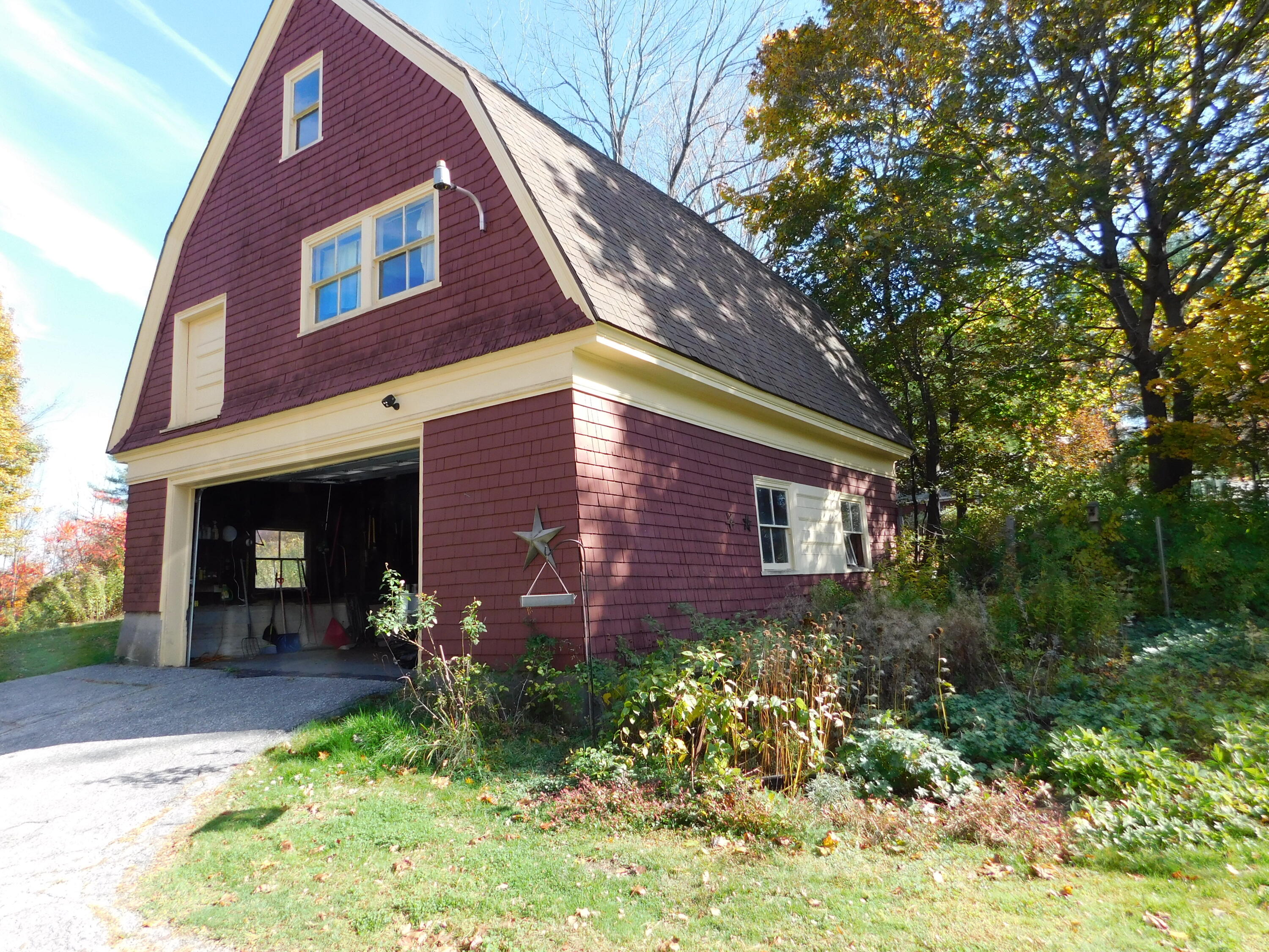 18 Monroe Street Auburn ME 04210