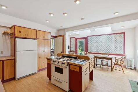 8 Mckeen Street Brunswick ME 04011