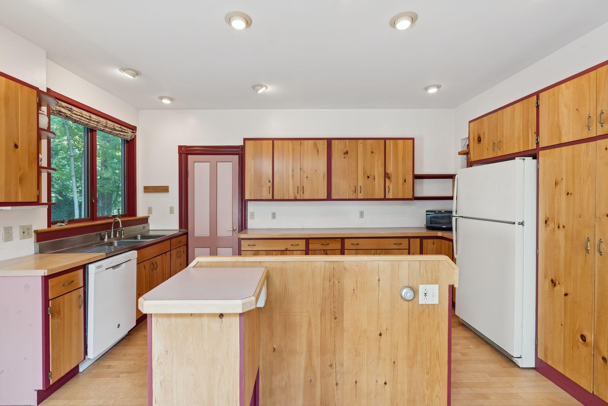 8 Mckeen Street Brunswick ME 04011