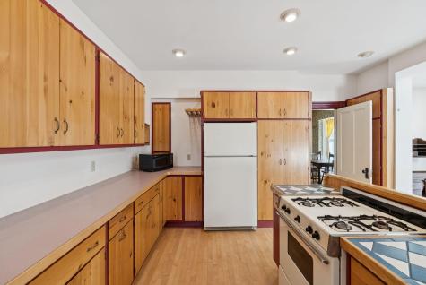 8 Mckeen Street Brunswick ME 04011