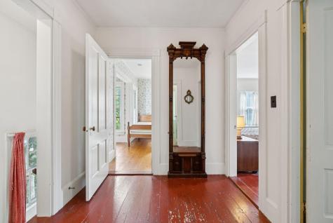 8 Mckeen Street Brunswick ME 04011