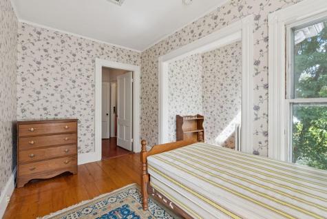 8 Mckeen Street Brunswick ME 04011