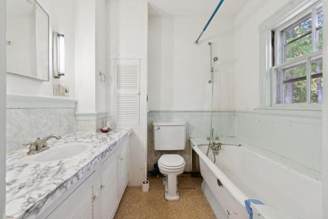 8 Mckeen Street Brunswick ME 04011