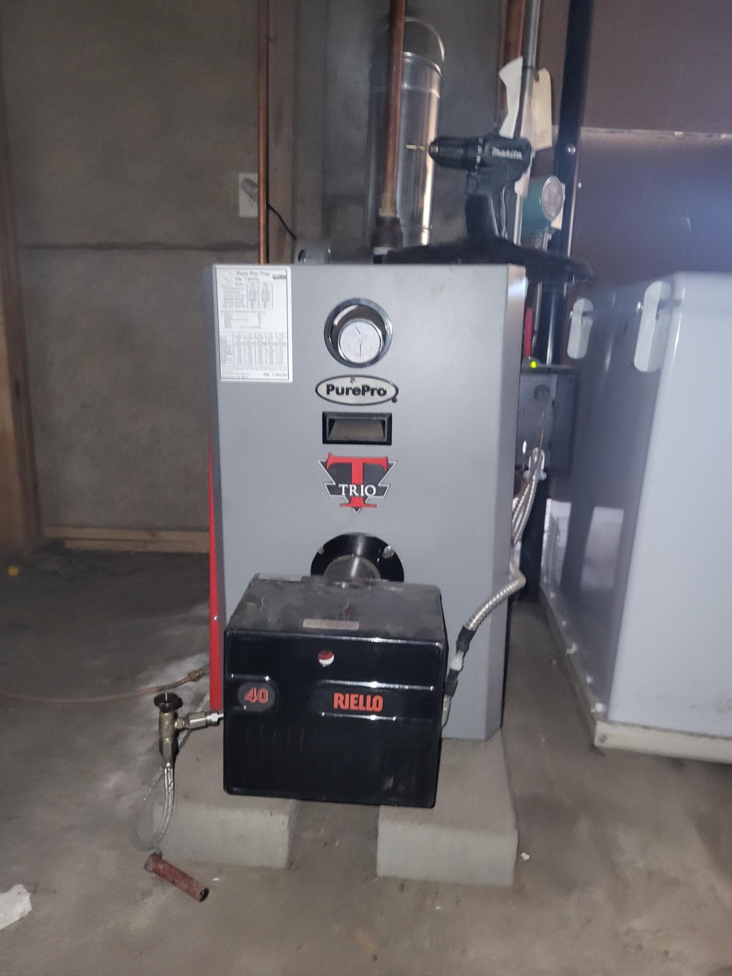 33 Memorial Street Lisbon ME 04250