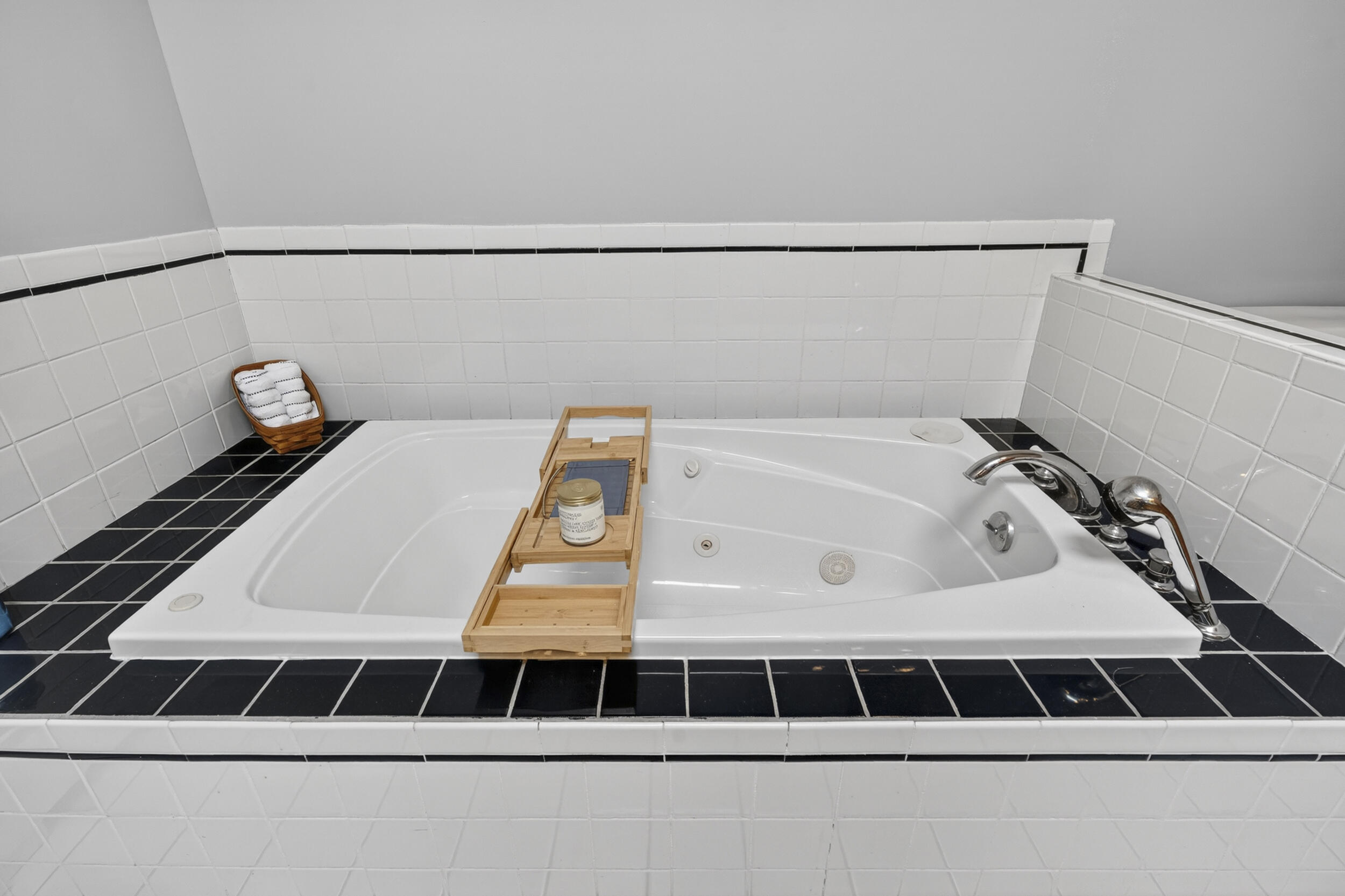 156 Bisco Road Paris ME 04281