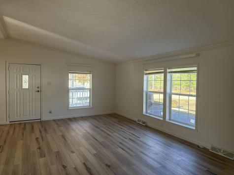 6 Commodore Drive Sanford ME 04073