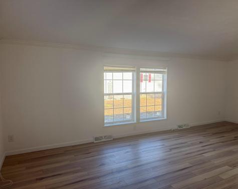 6 Commodore Drive Sanford ME 04073