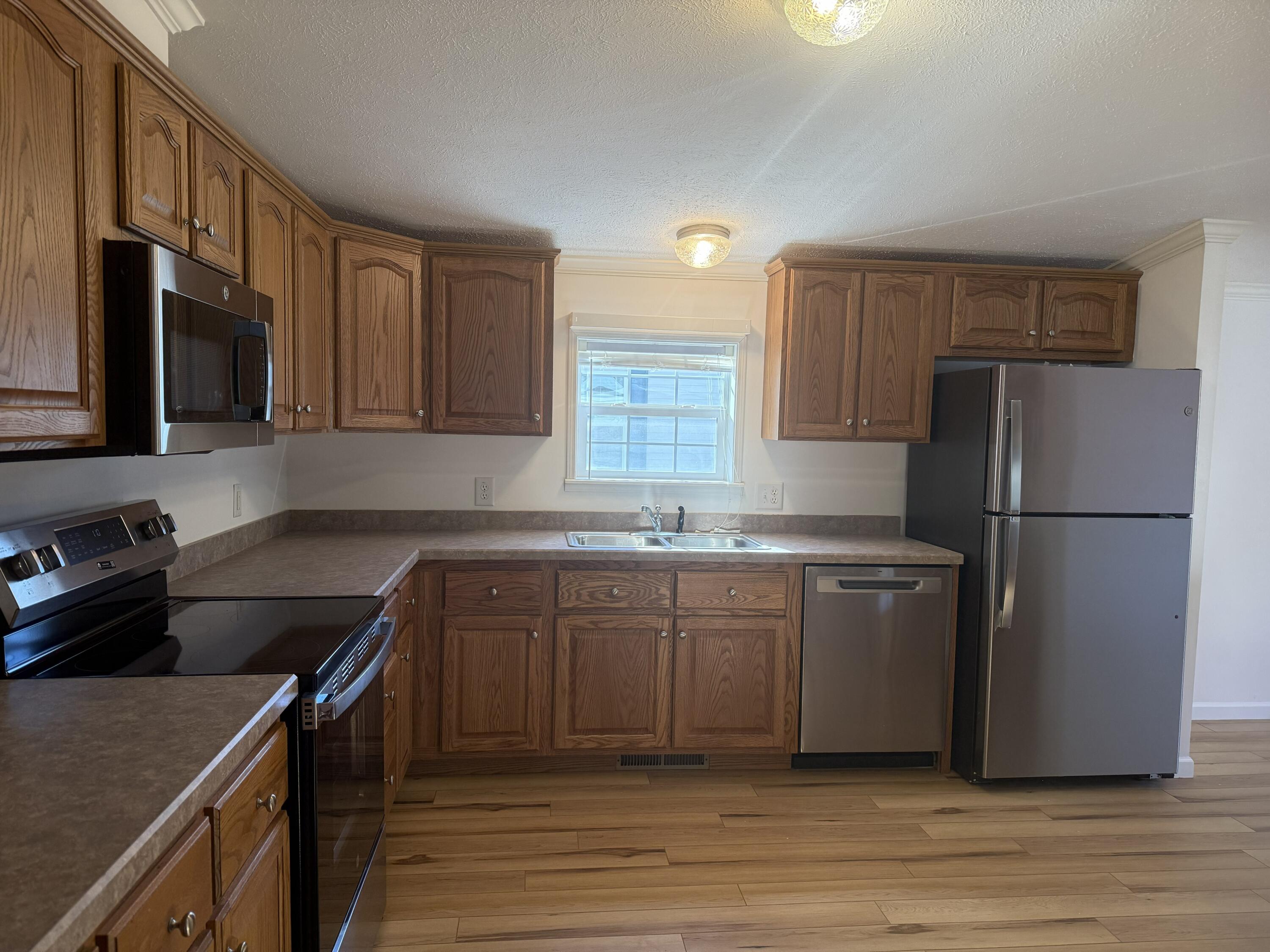 6 Commodore Drive Sanford ME 04073