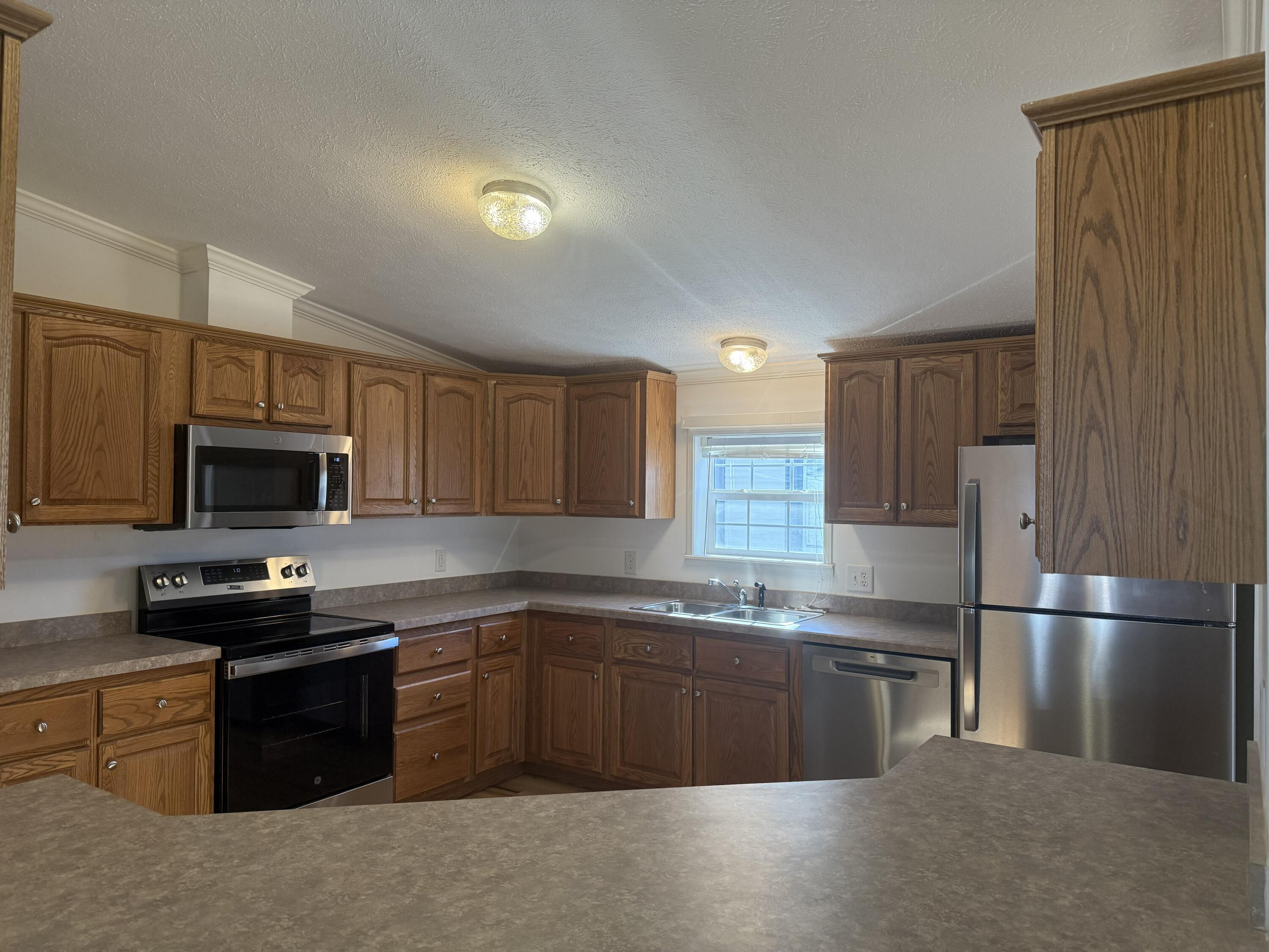 6 Commodore Drive Sanford ME 04073