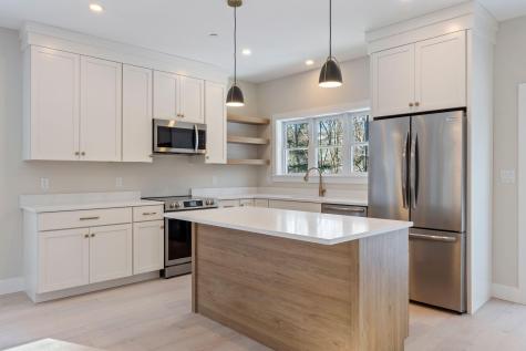 11 Peabody Lane Saco ME 04072