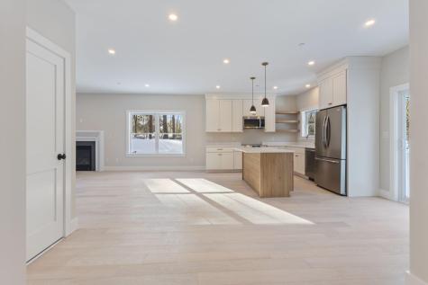 11 Peabody Lane Saco ME 04072