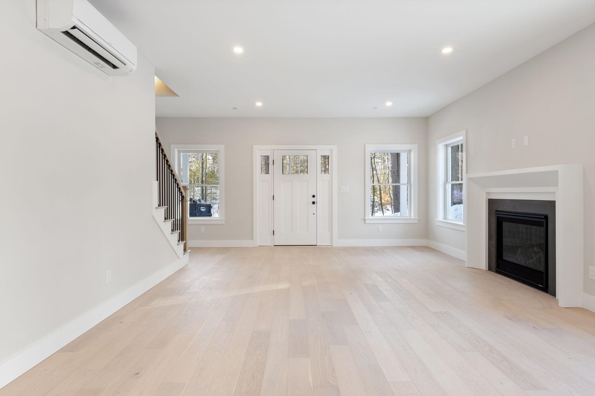 11 Peabody Lane Saco ME 04072