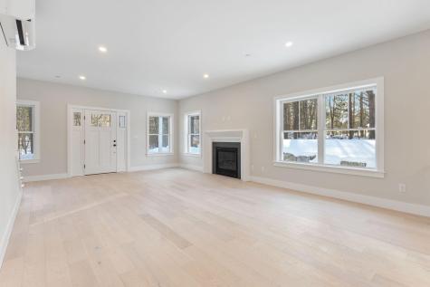 11 Peabody Lane Saco ME 04072