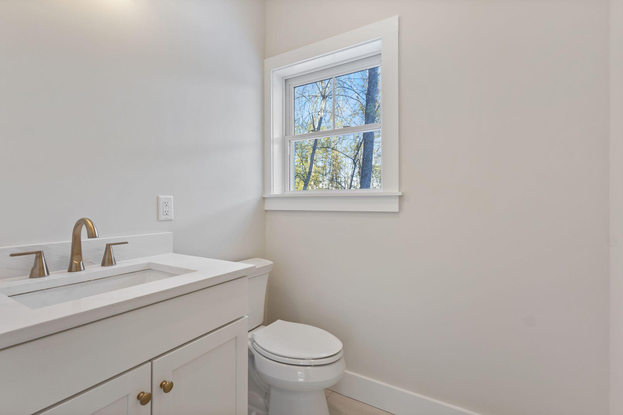 11 Peabody Lane Saco ME 04072